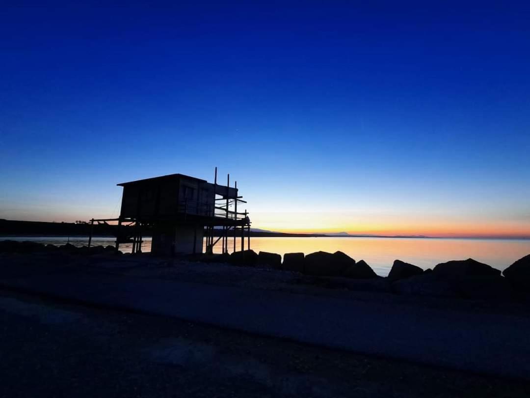 Al Faro Bianco B&B E Residence Con Parcheggio Vasto Exteriér fotografie
